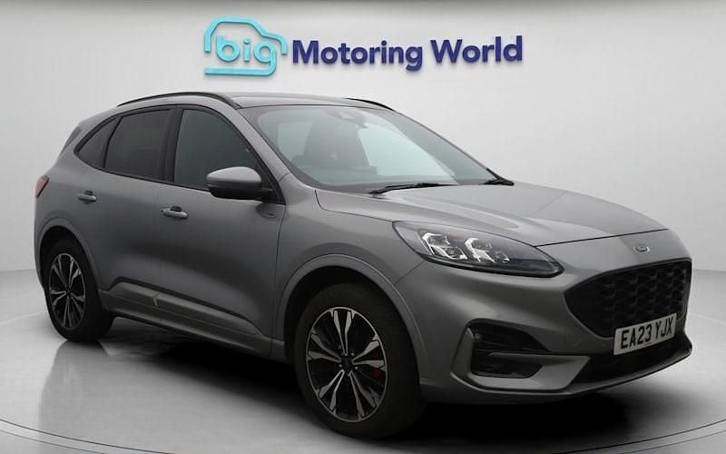Used 2023 Ford Kuga ST-Line X SUV | £18,900 (Good price) - Image 1/4
