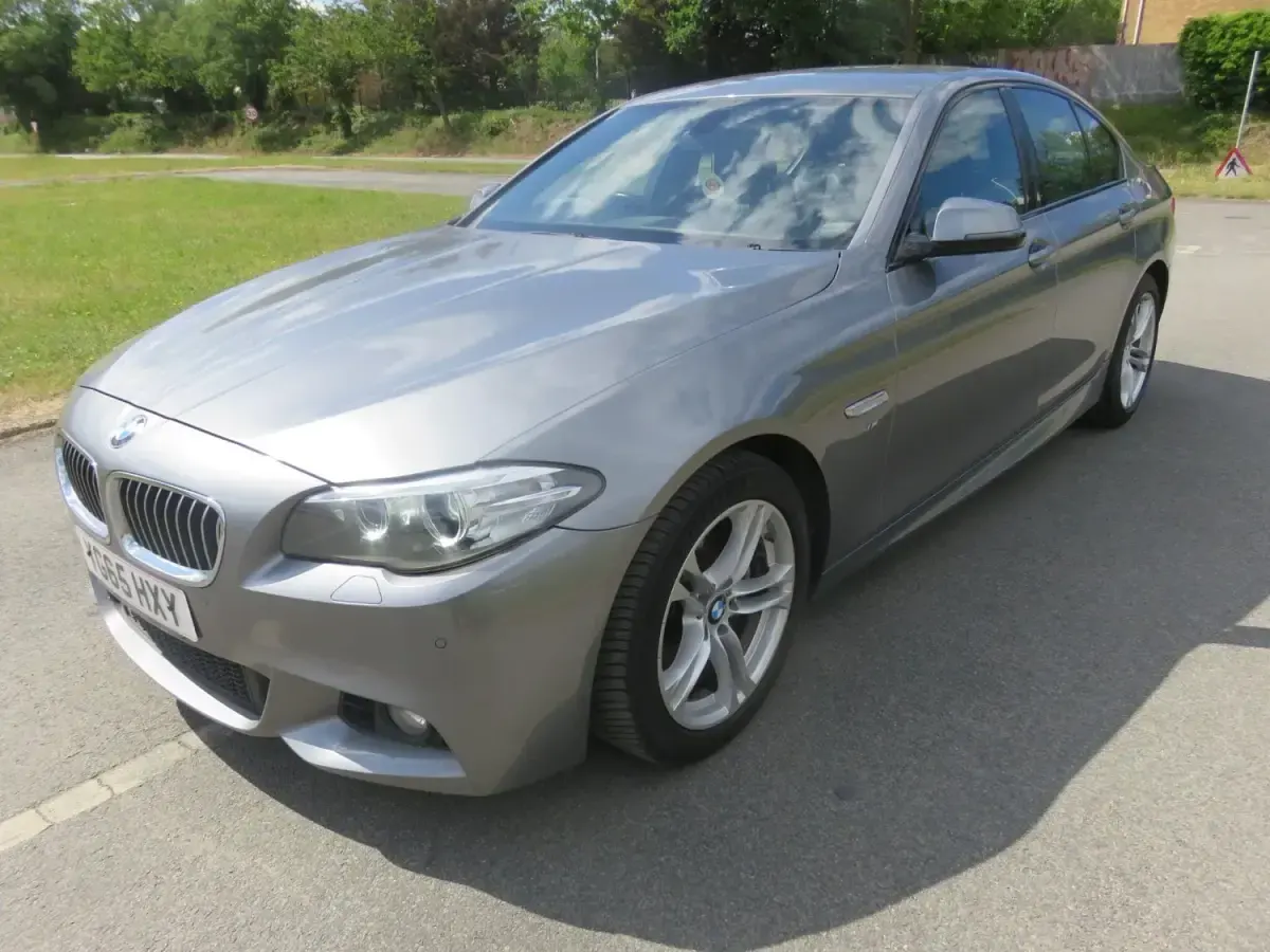 Używany BMW 520 M Sport 2015 Szary Sedan/Limuzyna