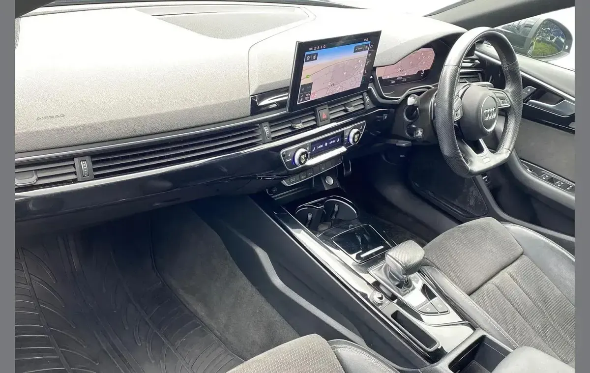 Used Audi A4 Black Edition 161 HP (118 kW) 2021 Grey Sedan