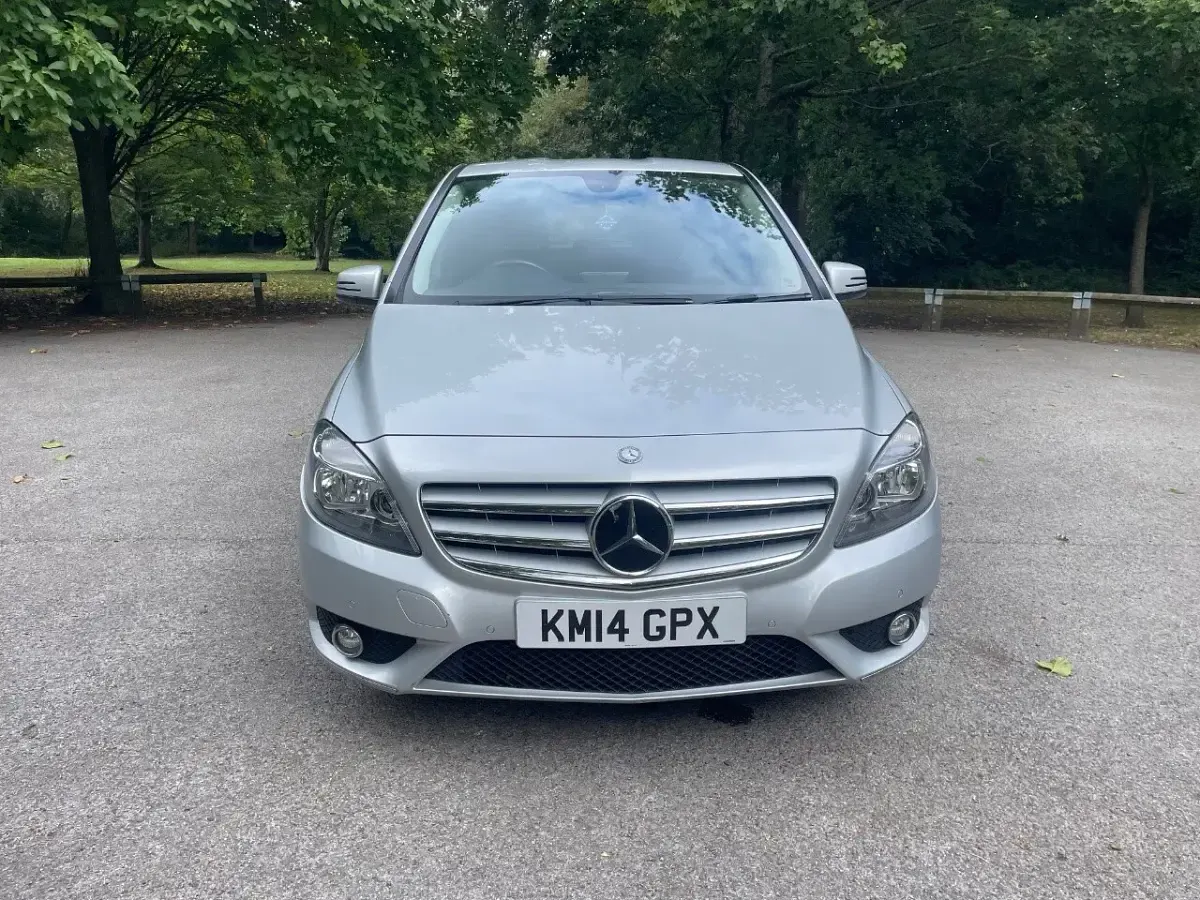 Used Mercedes B180 SE 109 HP (80 kW) 2014 Silver Hatchback
