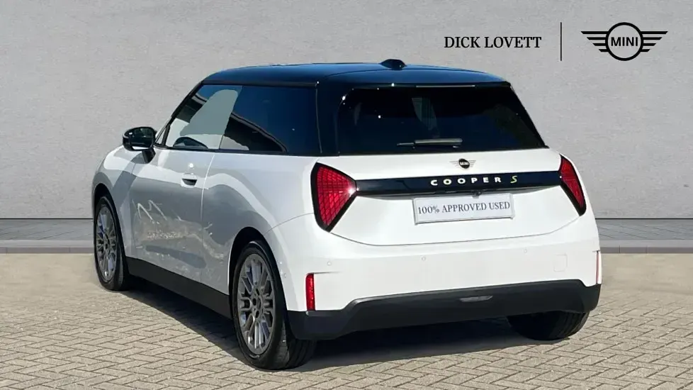 Usado Mini Cooper SE Hatch 158 kW (215 CV) 2024 Blanco Utilitario