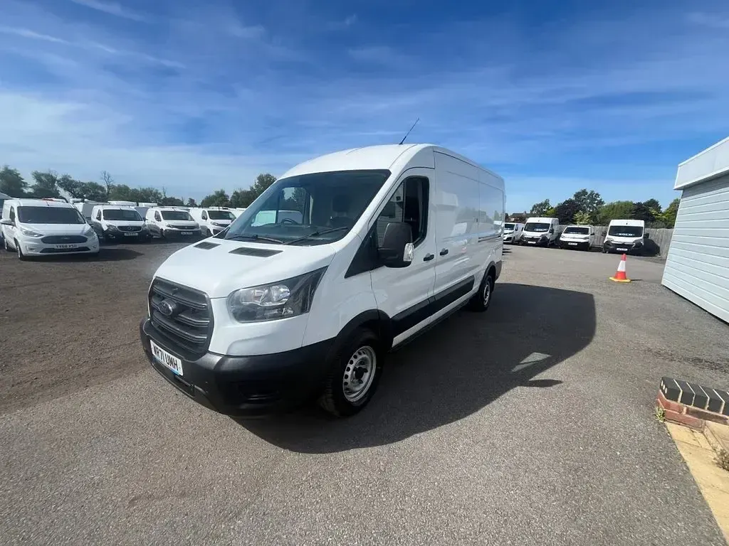 Used Ford Transit S 130 HP (95 kW) 2021 White Van