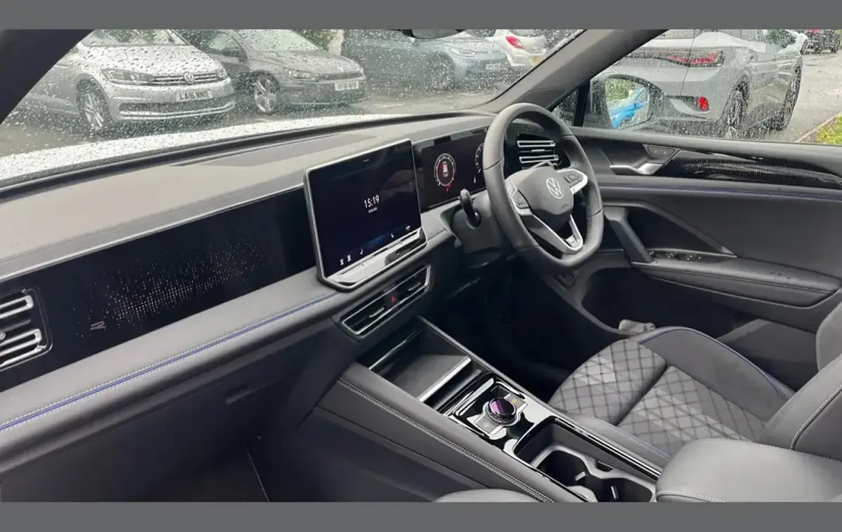Used VW Tiguan R-line 147 HP (108 kW) 2026 White SUV