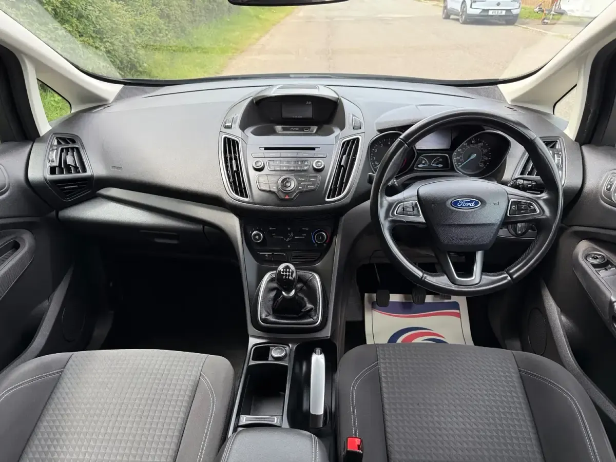 Used Ford C-MAX Zetec 125 HP (91 kW) 2015 Grey MPV