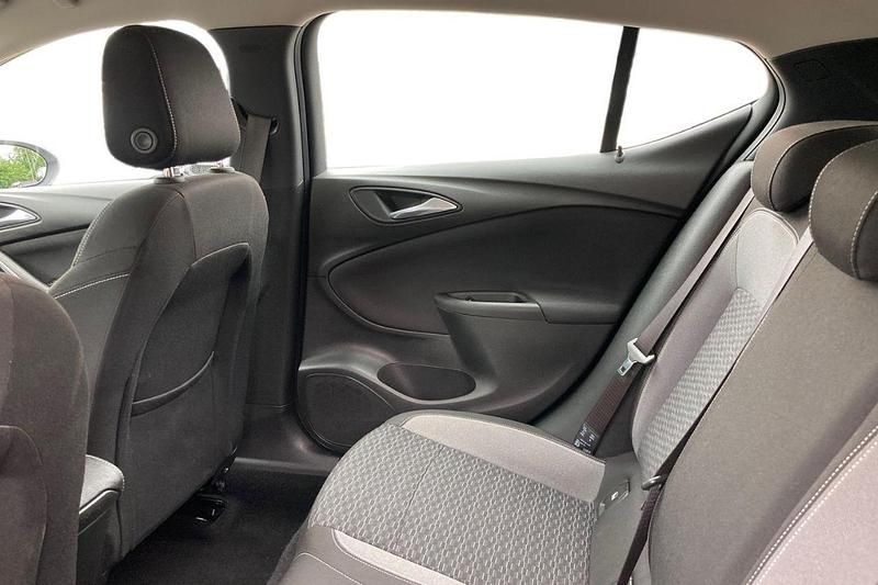 White Used 2020 Vauxhall Astra SRi Hatchback | £10,880 (Fair price) - Image 1/4