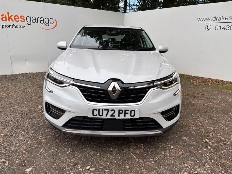 Used Renault Arkana Techno 2023 White SUV