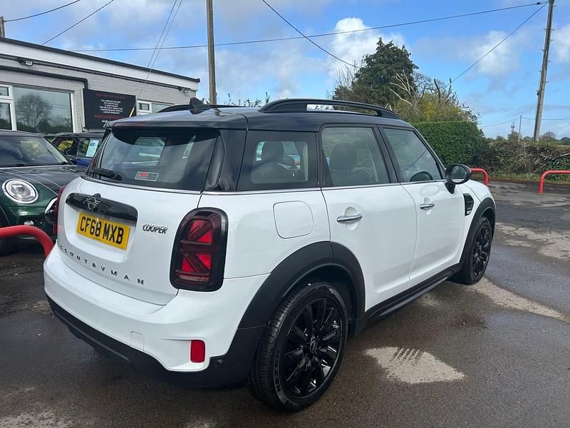 Used Mini Cooper 2018 White Hatchback