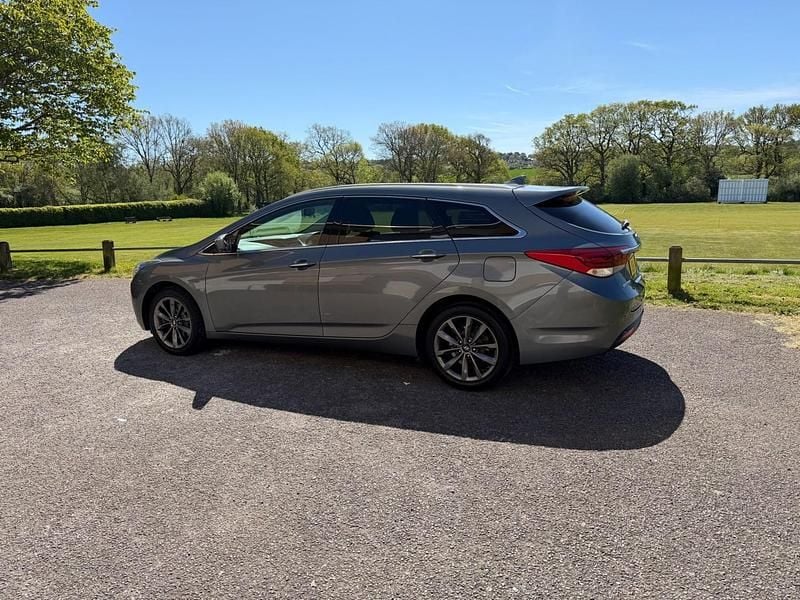Used Hyundai i40 SE 141 HP (103 kW) 2017 Silver Estate