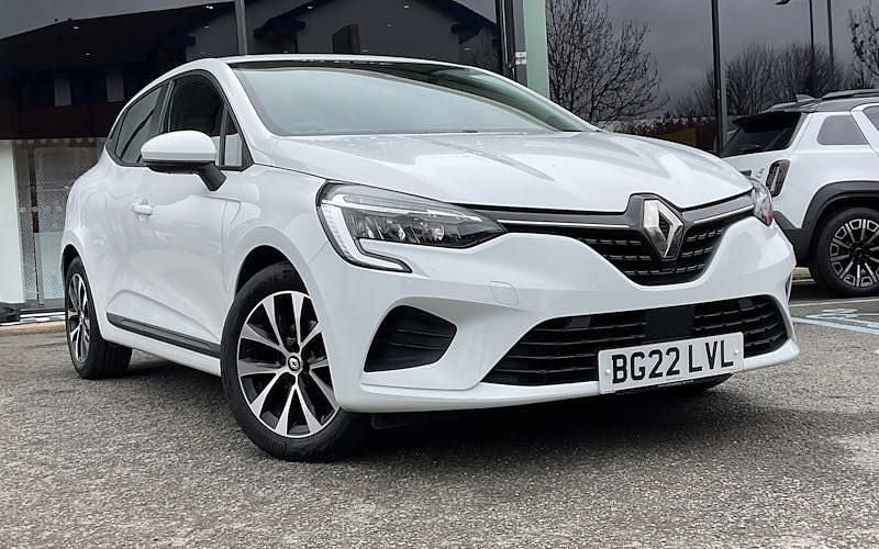 Used Renault Clio V Iconic 90 HP (66 kW) 2022 Hatchback