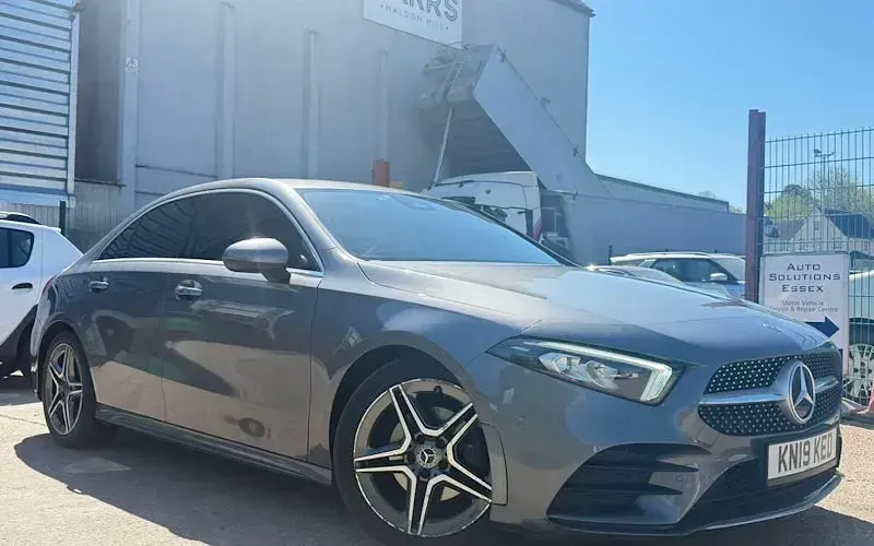 Begagnad Mercedes A180 AMG Line Premium 116 HK (85 kW) 2020 Sedan