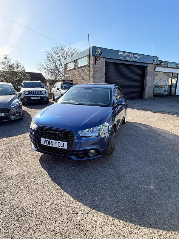Used Audi A1 Sport 120 HP (88 kW) 2014 Blue Hatchback