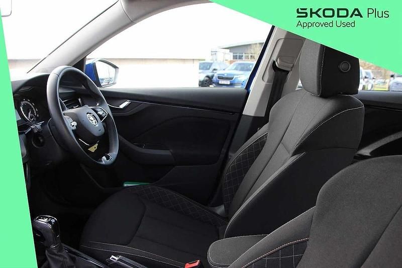 Used Skoda 110 R SE 81 HP (59 kW) 2022 Energy blue Estate