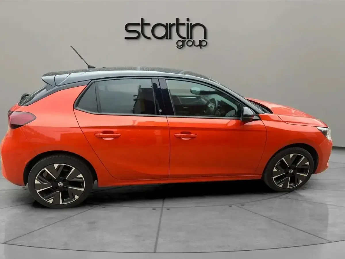 Used Vauxhall Corsa-e SRi 98 kW (134 HP) 2021 Orange Hatchback