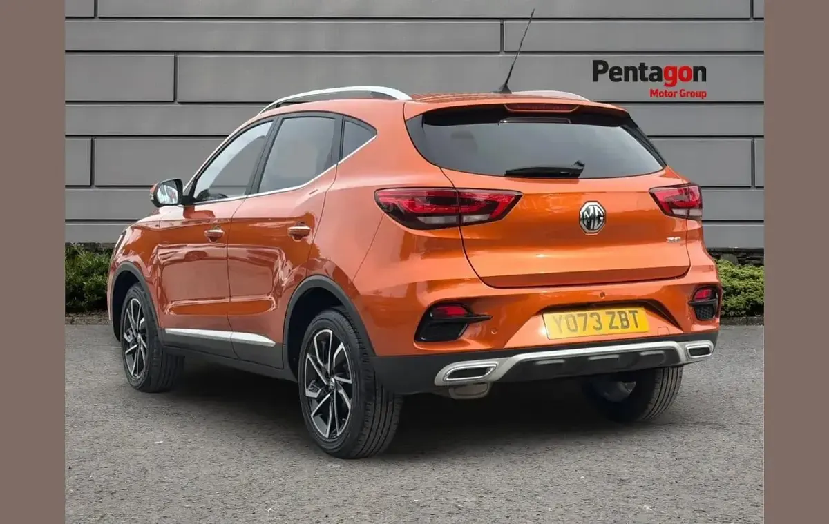Used MG ZS Exclusive 105 HP (77 kW) 2024 Orange SUV