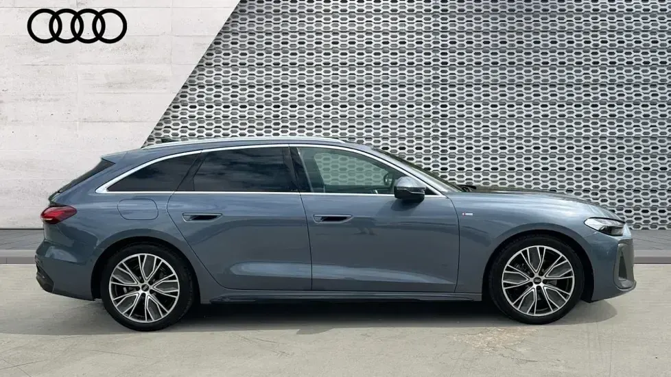 Used Audi A5 Sportback S-Line 204 HP (150 kW) 2025 Blue Hatchback