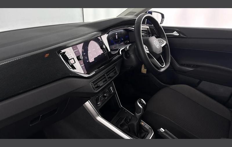 Used VW Polo Life 95 HP (69 kW) 2024 Blue Hatchback