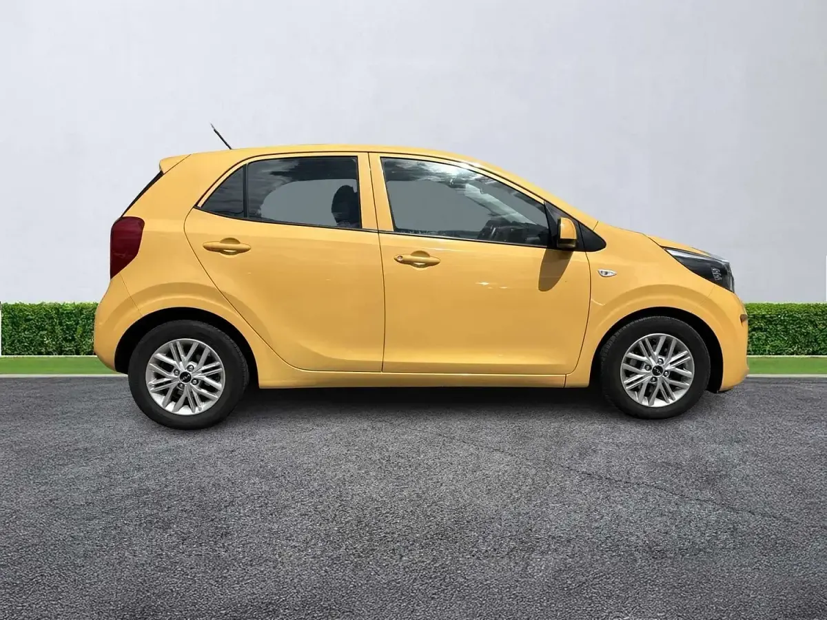 Used Kia Picanto 2023 Yellow Hatchback