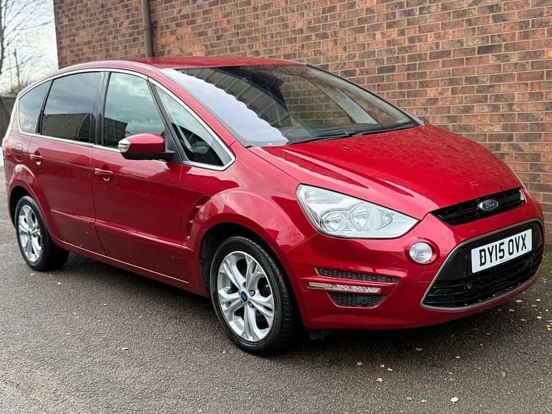 Red Used 2015 Ford S-MAX Titanium MPV | £4,695 (Super price) - Image 1/4