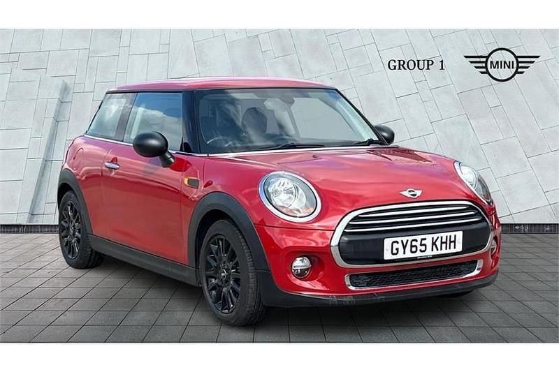 Used Mini ONE 102 HP (75 kW) 2015 Blazing red Hatchback