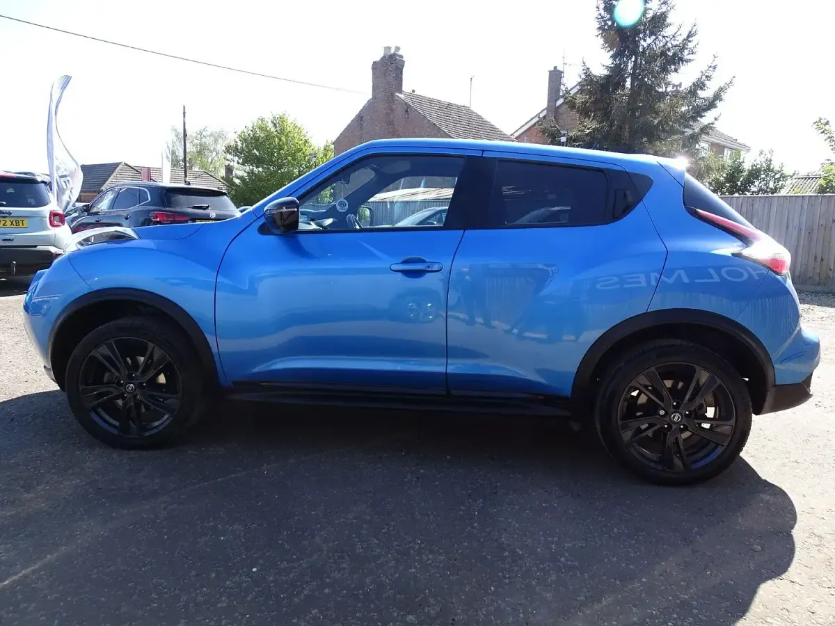 Used Nissan Juke Tekna 112 HP (82 kW) 2019 Blue SUV
