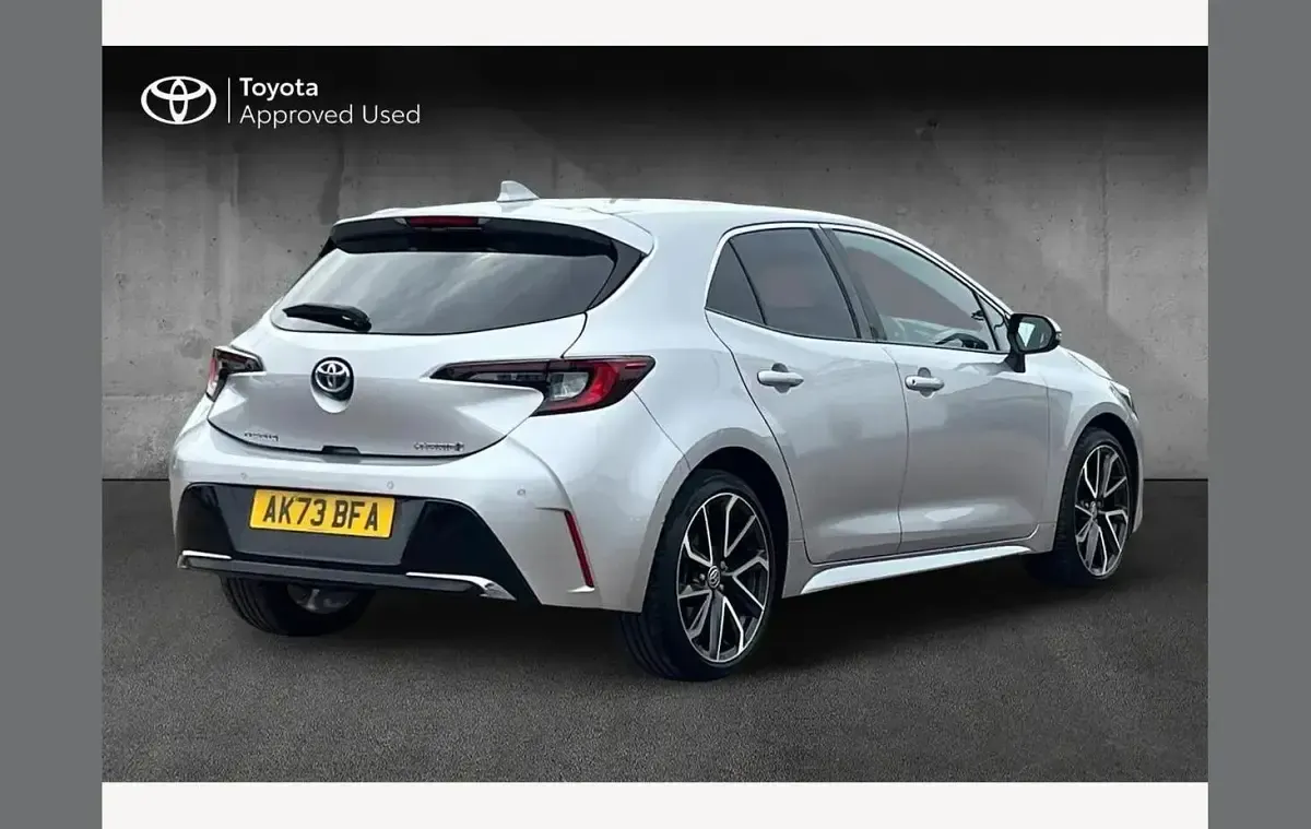 Used Toyota Corolla 140 HP (102 kW) 2023 Sterling silver Hatchback