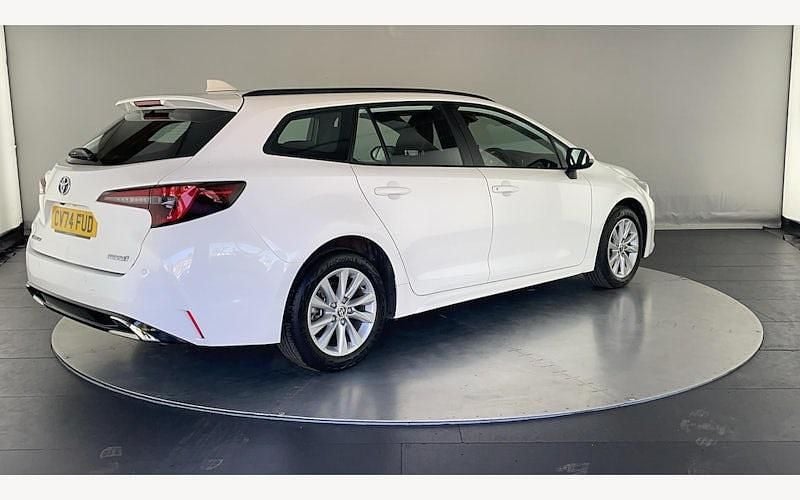 Used Toyota Corolla 140 HP (102 kW) 2025 Estate