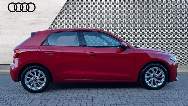 Used Audi A1 Sport 110 HP (80 kW) 2023 Red SUV