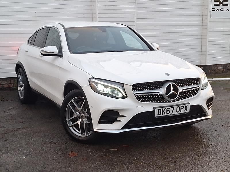 White Used 2017 Mercedes 220 AMG line Coupe | £19,298 (Fair price) - Image 1/4