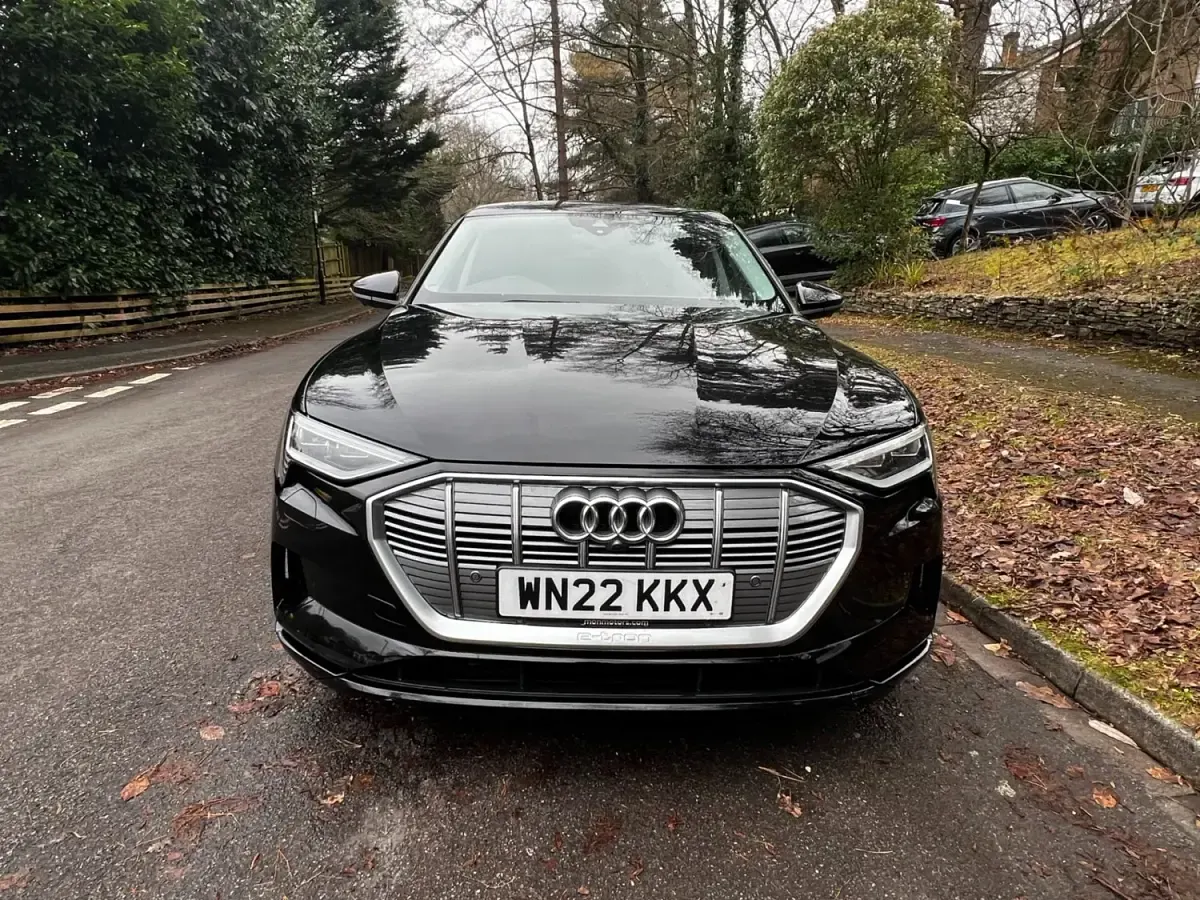 Używany Audi e-tron Performance 230 kW (313 KM) 2022 Czarny SUV