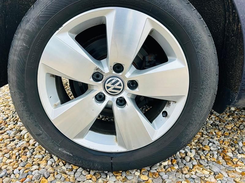 Used VW Golf VII SE 2014 Blue Hatchback