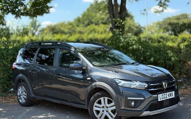 Used 2022 Dacia Jogger Comfort Estate | £14,030 (Good price) - Image 1/4