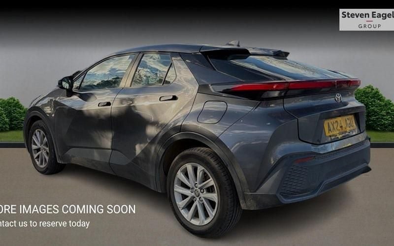 Used Toyota C-HR 140 HP (102 kW) 2026 SUV