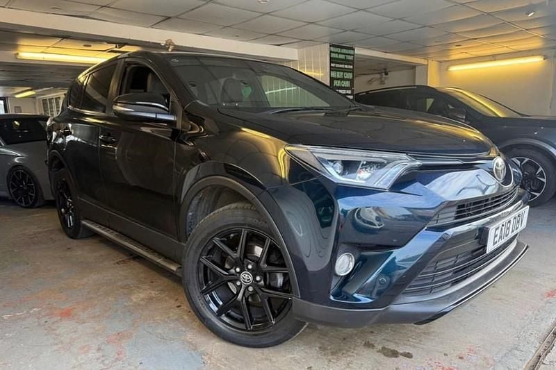 Used Toyota RAV4 143 HP (105 kW) 2018 Blue SUV