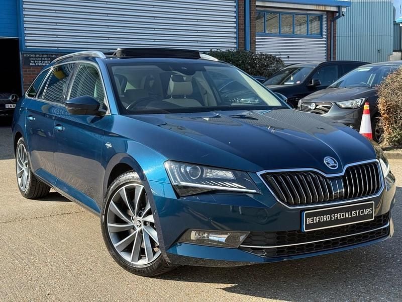 Used Skoda Superb 280 HP (205 kW) 2018 Blue Estate