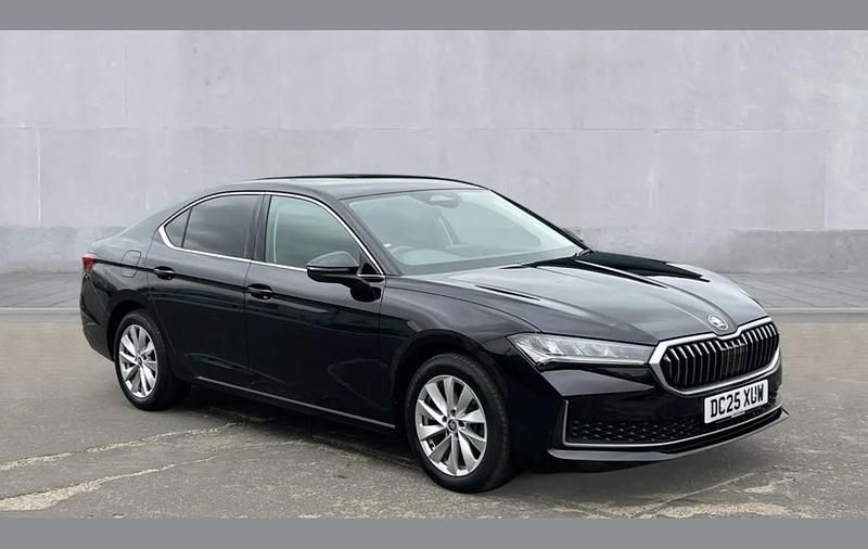 Used Skoda Superb SE Technology 150 HP (110 kW) 2025 Midnight black metallic Hatchback