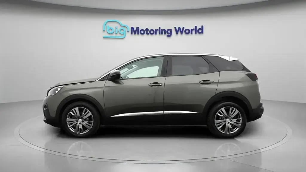 Used Peugeot 3008 Allure 131 HP (96 kW) 2019 Grey SUV