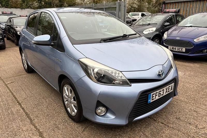 Used Toyota Yaris Hybrid 2014