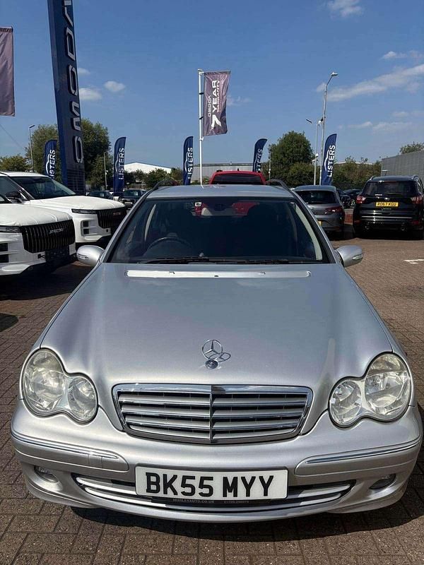 Silver Used 2005 Mercedes C180 Elegance Estate | £3,495 (Expensive) - Image 1/4