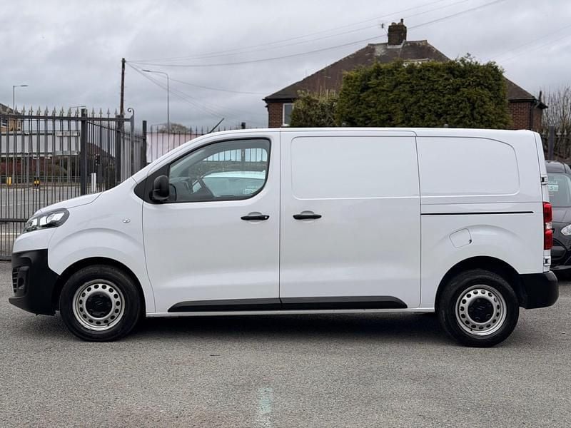 Used Citroën Dispatch 2023 White MPV