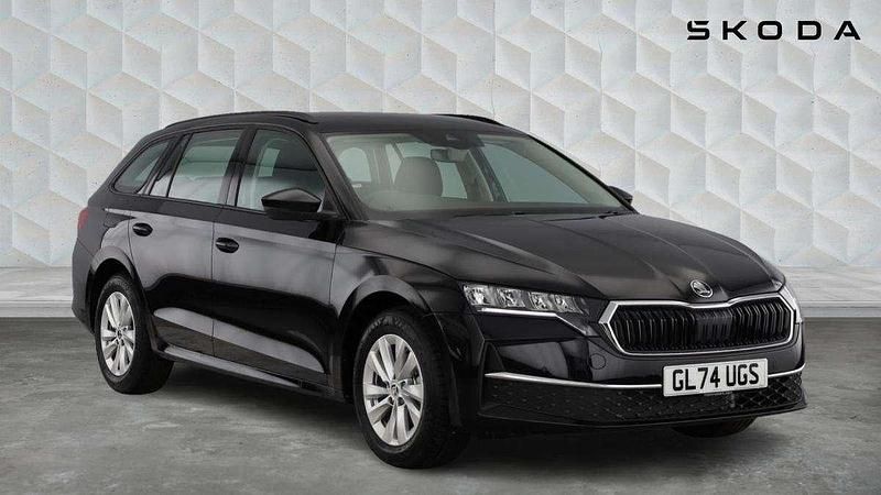 Black magic pearl effect New 2024 Skoda Octavia SE Technology Estate | £23,787 (Good price) - Image 1/4