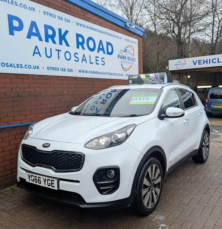 White Used 2016 Kia Sportage SUV | £6,495 (Fair price) - Image 1/2