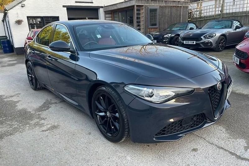 Used Alfa Romeo Giulia Super 180 HP (132 kW) 2017 Grey Sedan