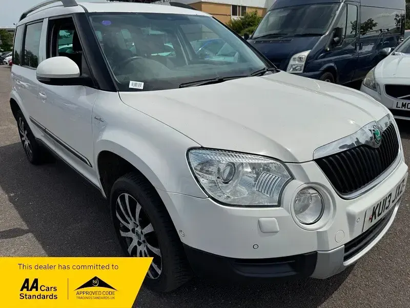 Used Skoda Yeti LAURIN & KLEMENT 170 HP (125 kW) 2013 White SUV