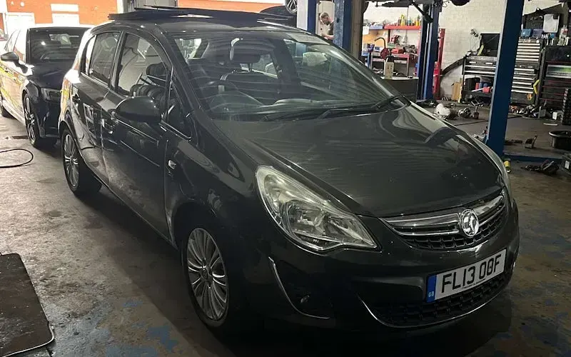 Used Vauxhall Corsa 101 HP (74 kW) 2014 Hatchback