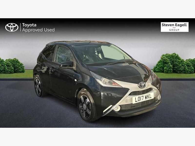 Black Used 2017 Toyota Aygo X-clusiv Hatchback | £7,181 (Fair price) - Image 1/3