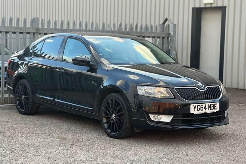 Black Used 2014 Skoda Octavia Hatchback | £6,995 (Good price) - Image 1/1