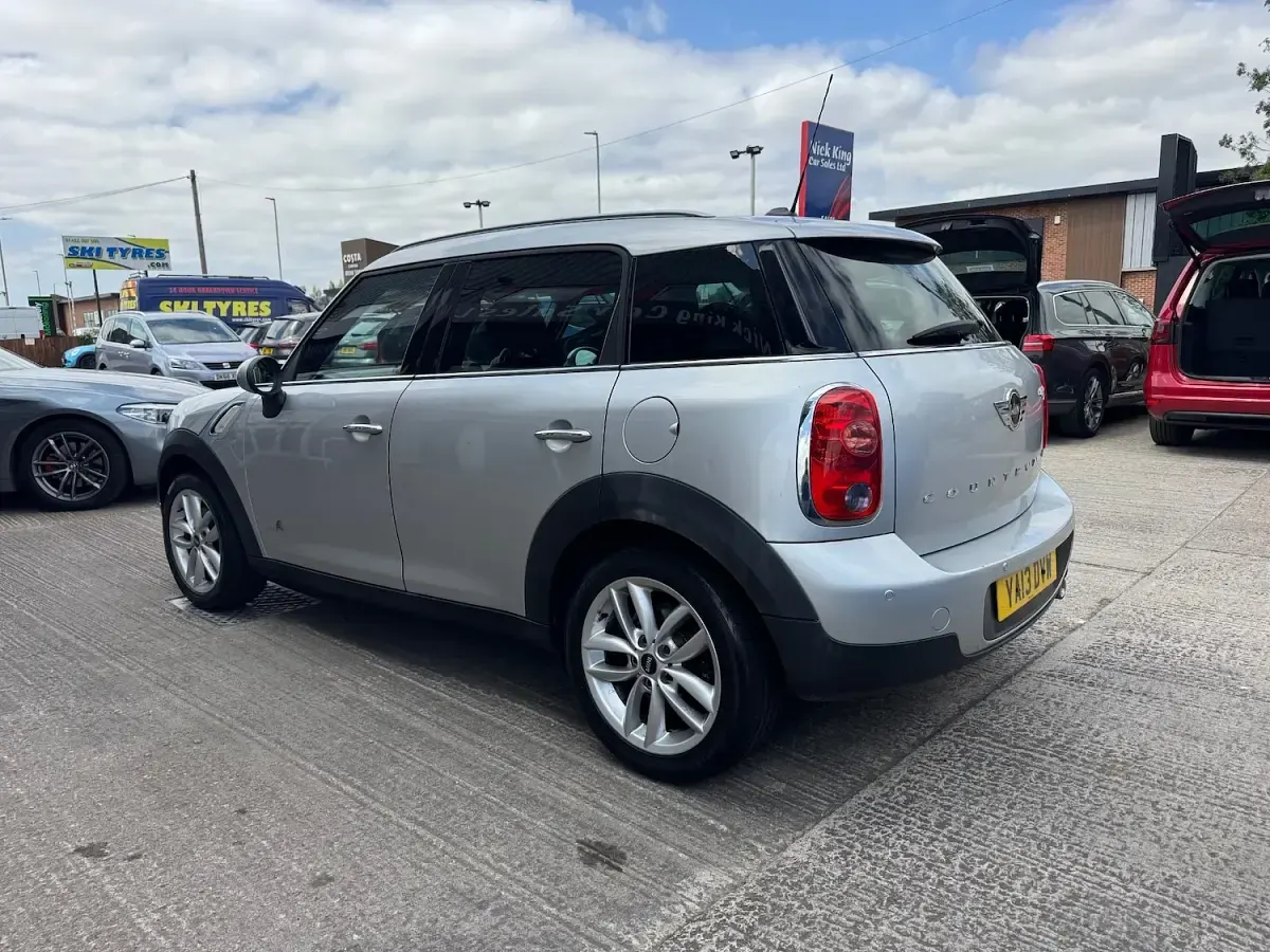 Used Mini Cooper D Chili 2013 Crystal silver Hatchback