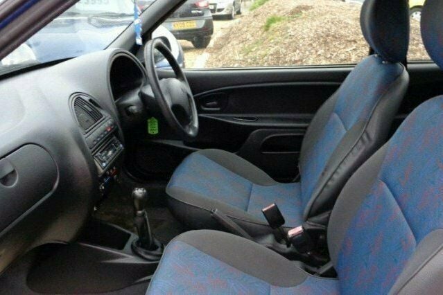 Begagnad Citroën Saxo 60 HK (44 kW) 2000 Halvkombi