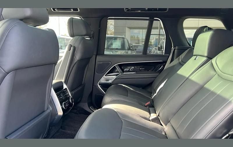 Used Land Rover Range Rover Autobiography 530 HP (389 kW) 2023 Black SUV