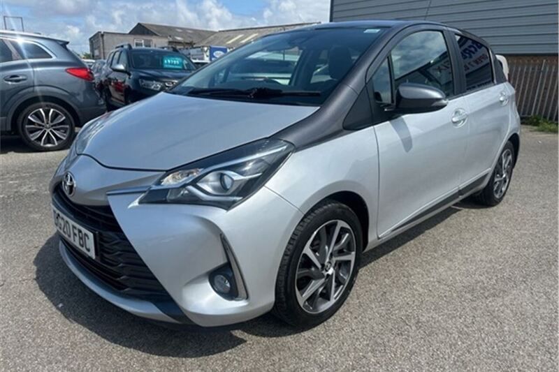 Silver Used 2020 Toyota Yaris Hatchback | £14,995 (A bit pricey) - Image 1/4